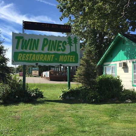 Twin Pines Resort Garrison Luaran gambar